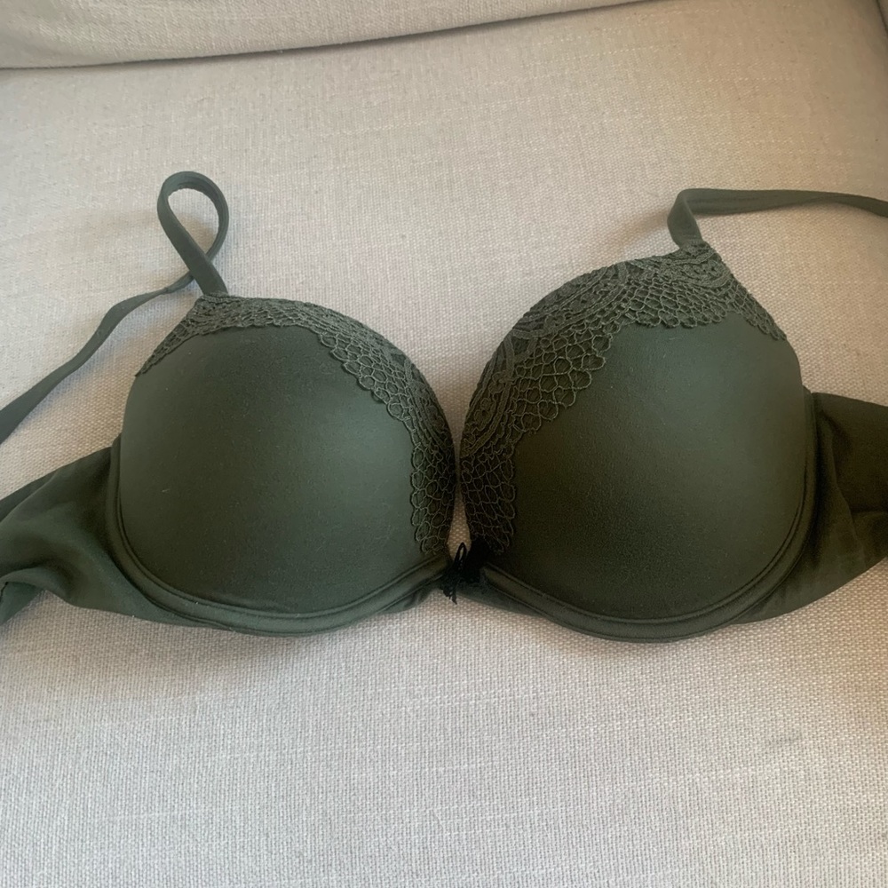 Victory Secret Push Up Bras 36D